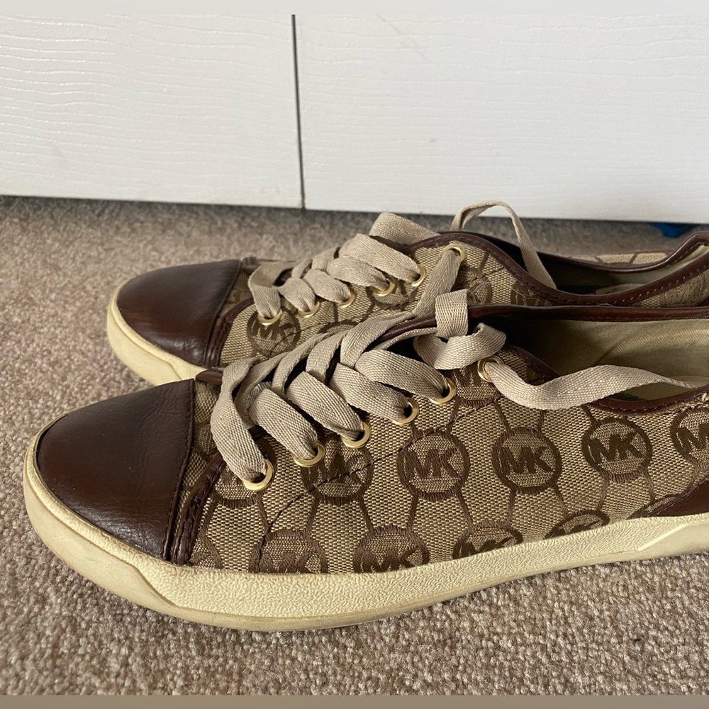 Michael Kors sneakers 8.5